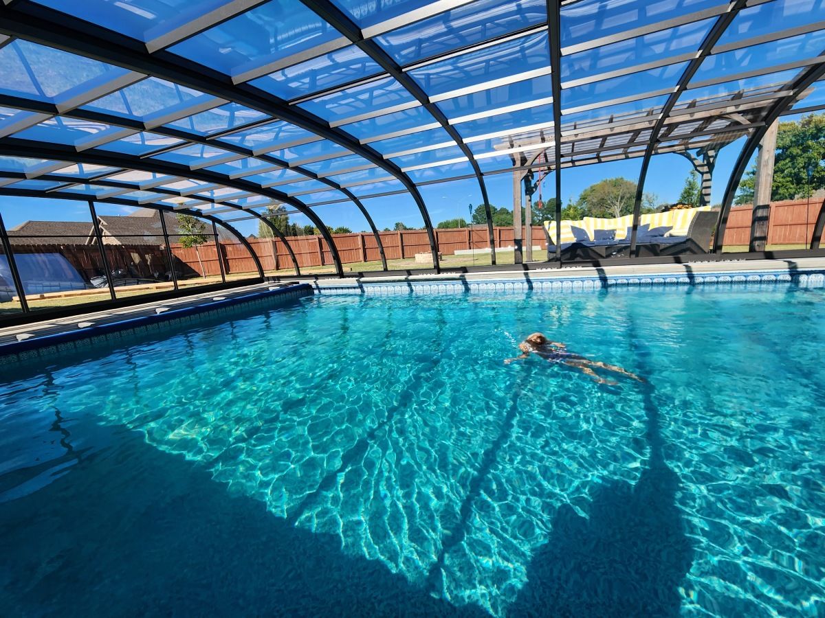 Laguna Type VI – Standard Size High Pool Enclosure | Pool & Spa Enclosures